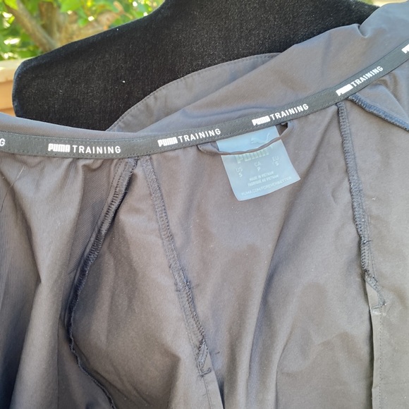 Puma light Jacket! Size S - Picture 6 of 10